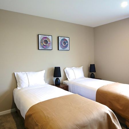 Golden Sun Apartment -Two Bedrooms, Three Bedrooms Κράισττσερτς Εξωτερικό φωτογραφία